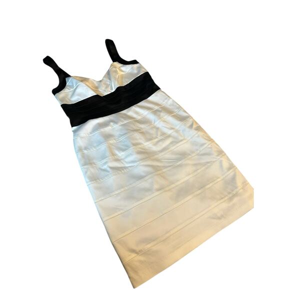 Democracy Ivory and Black Satin Dress - Size 12 - Picture 9 of 13